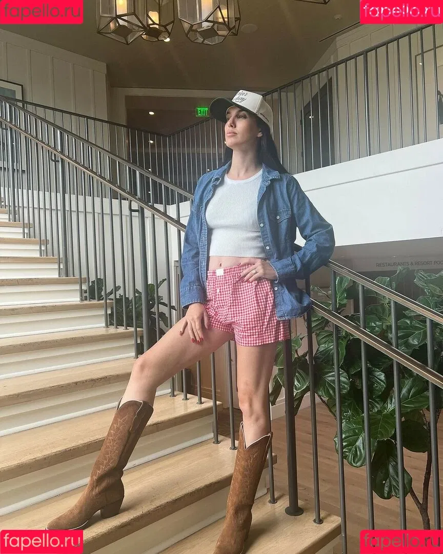 Christy Carlson Romano Onlyfans Photo Gallery 