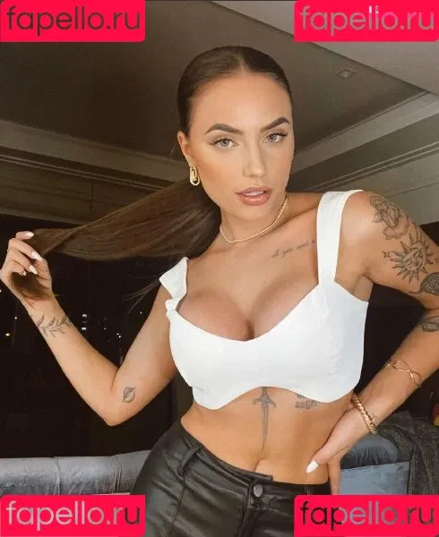 Isa Rockenbach Onlyfans Photo Gallery 