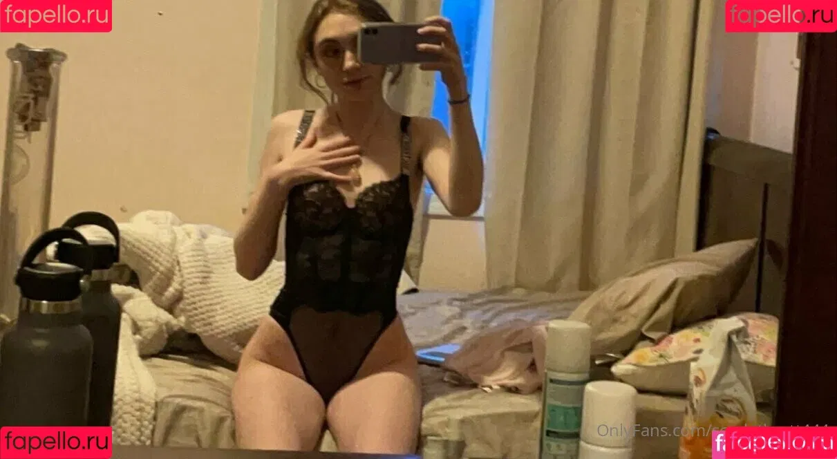scarlethartt444 Onlyfans Photo Gallery 