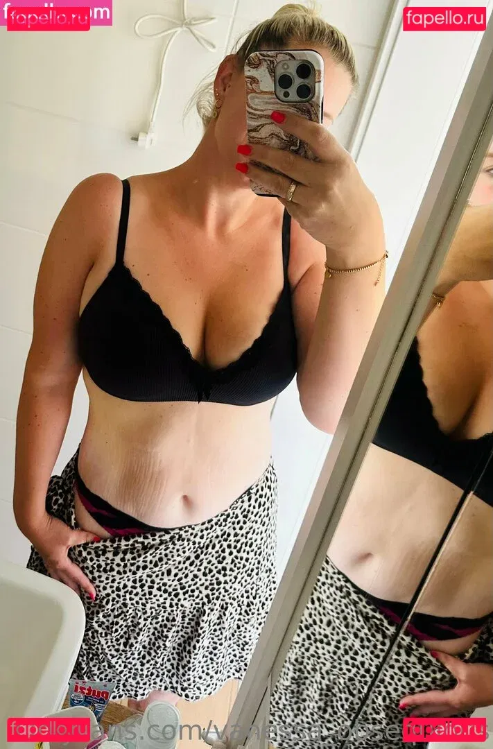 vanessa_obsequious Onlyfans Photo Gallery 