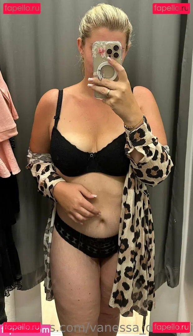 vanessa_obsequious Onlyfans Photo Gallery 