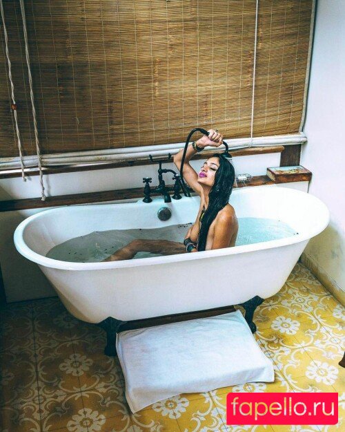 Kamya Buch Onlyfans Photo Gallery 