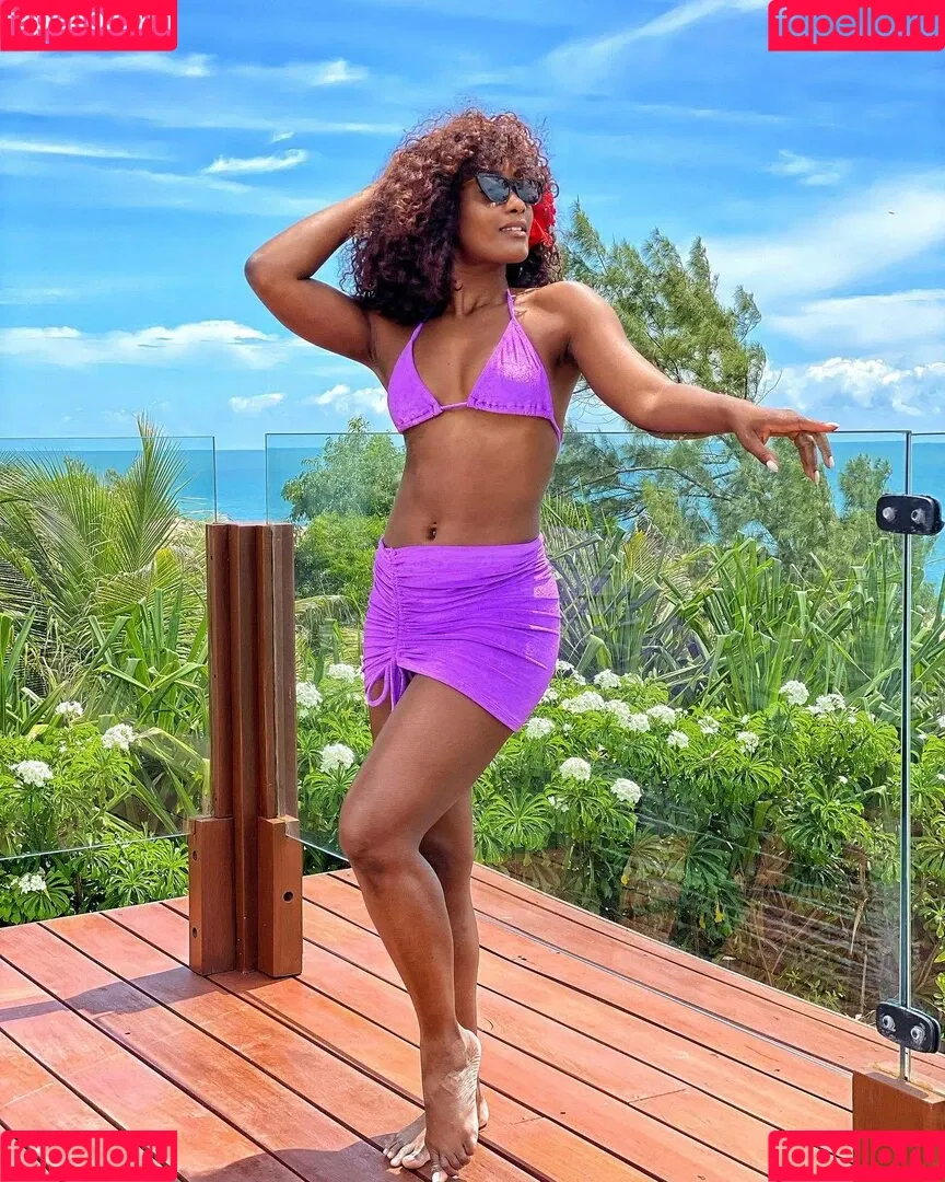 Erika Januza Onlyfans Photo Gallery 