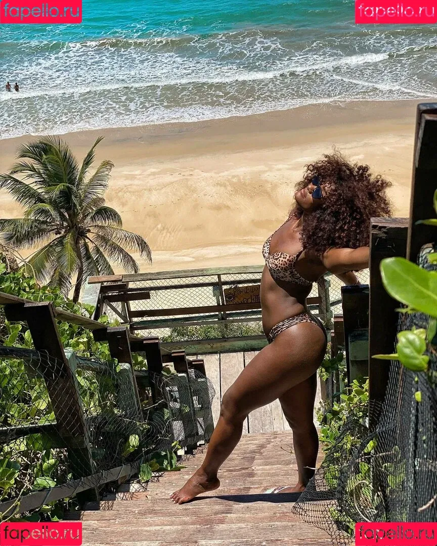 Erika Januza Onlyfans Photo Gallery 