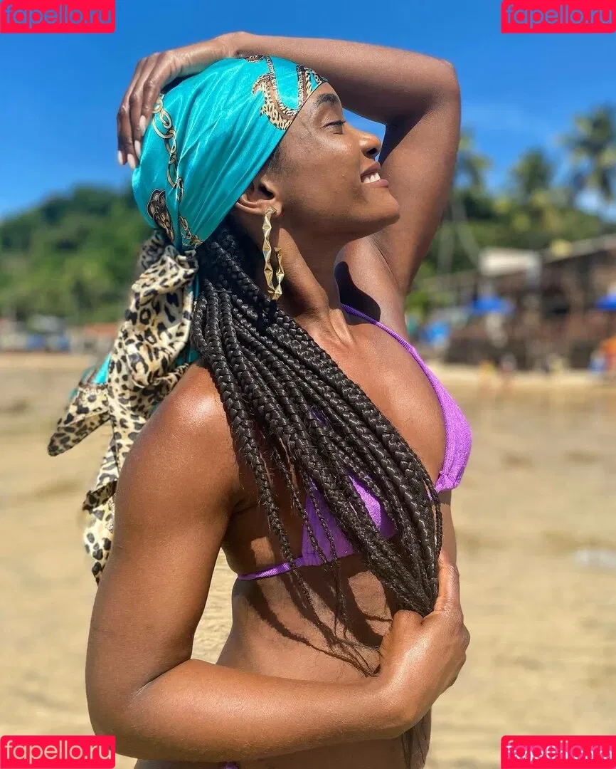 Erika Januza Onlyfans Photo Gallery 