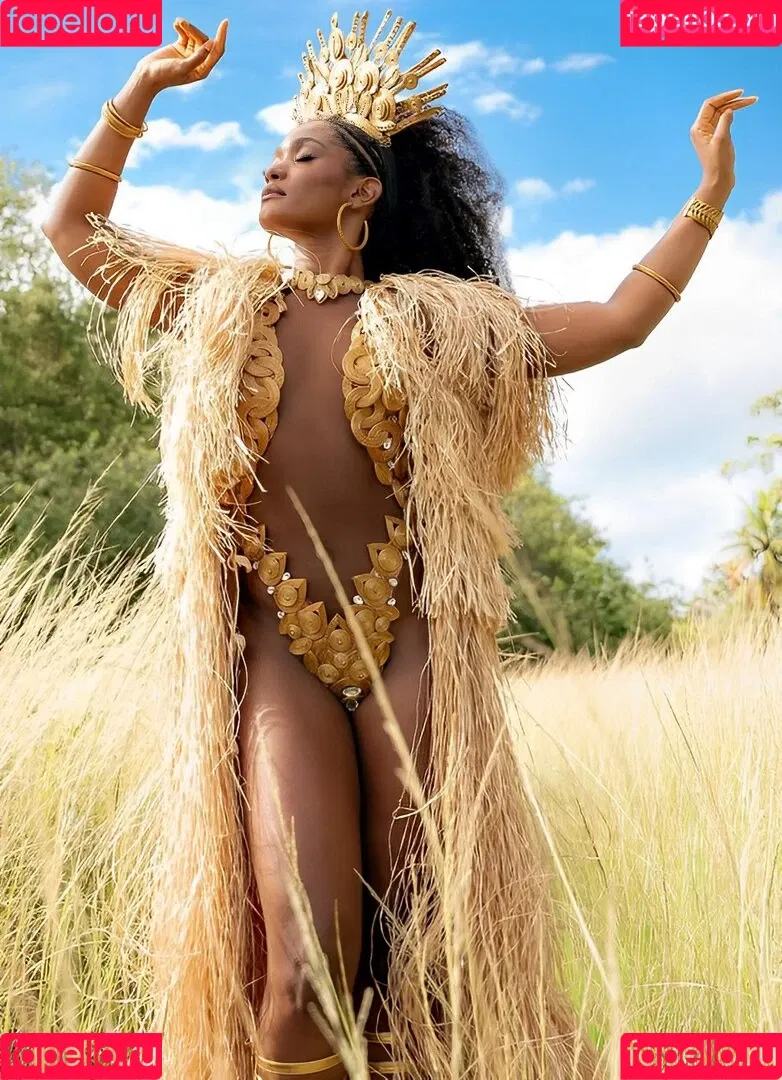 Erika Januza Onlyfans Photo Gallery 