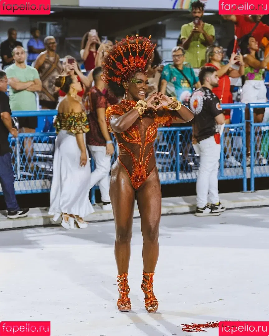 Erika Januza Onlyfans Photo Gallery 