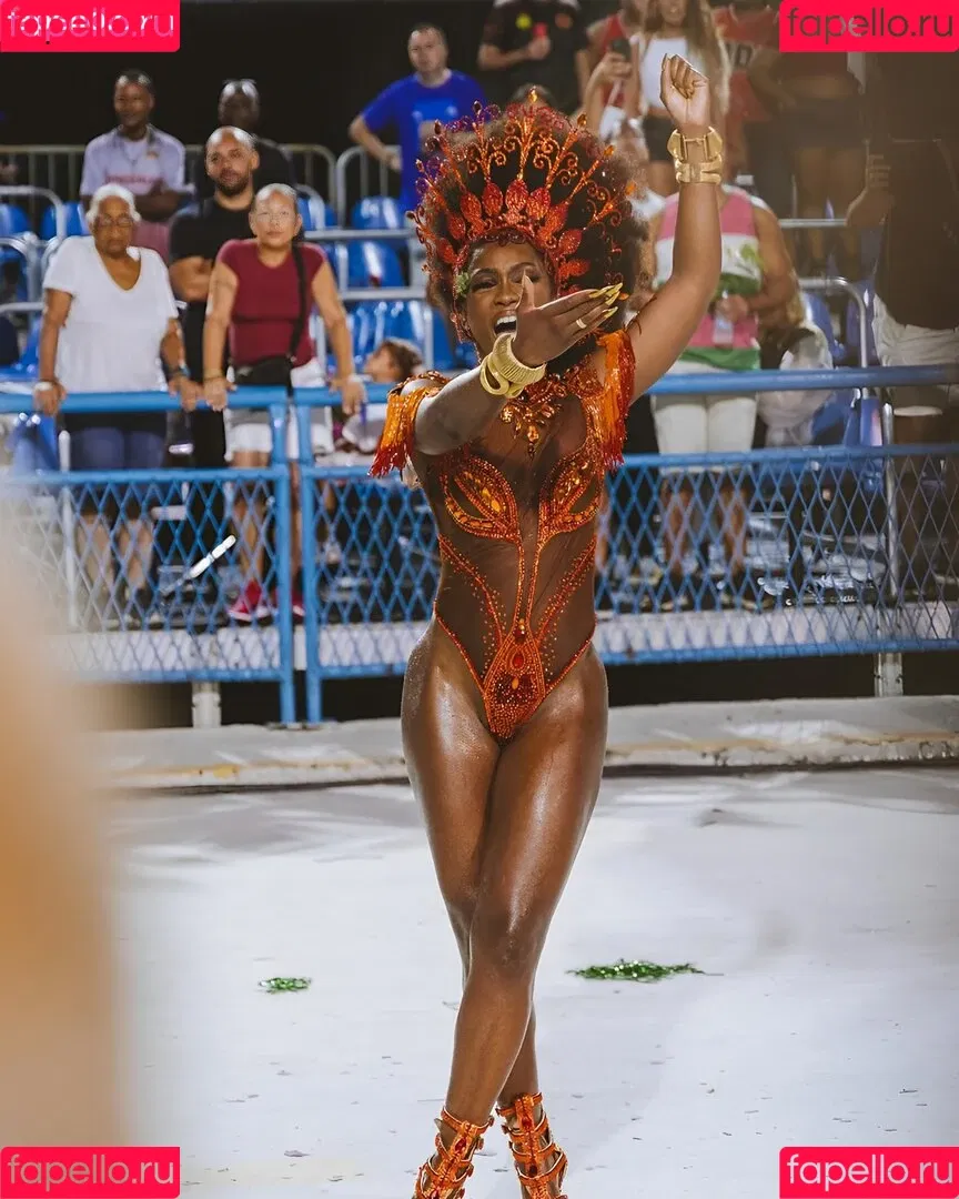 Erika Januza Onlyfans Photo Gallery 