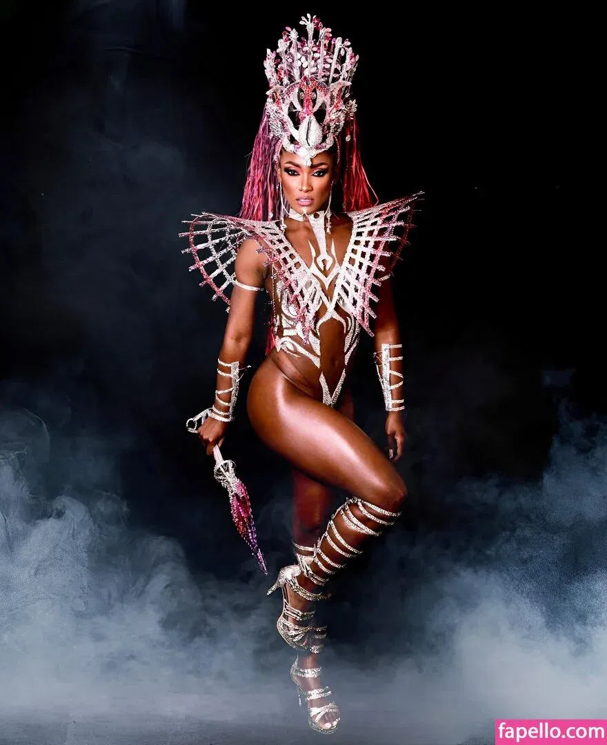 Erika Januza Onlyfans Photo Gallery 