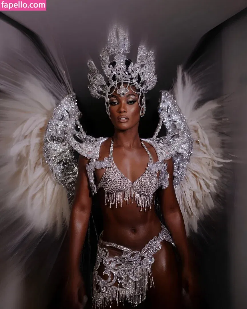 Erika Januza Onlyfans Photo Gallery 