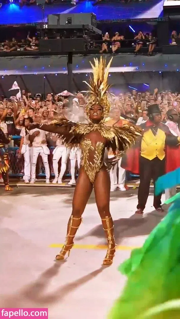 Erika Januza Onlyfans Photo Gallery 