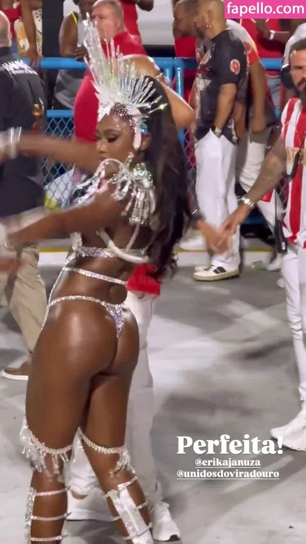 Erika Januza Onlyfans Photo Gallery 