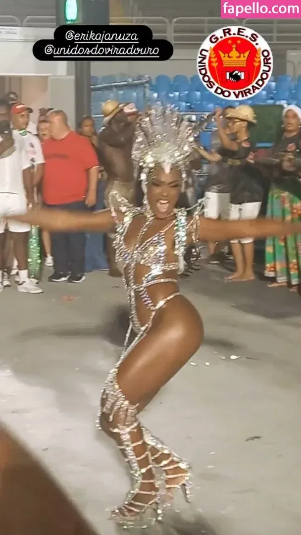 Erika Januza Onlyfans Photo Gallery 