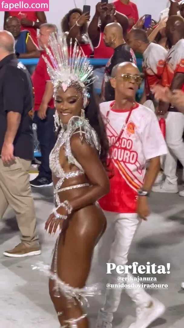 Erika Januza Onlyfans Photo Gallery 