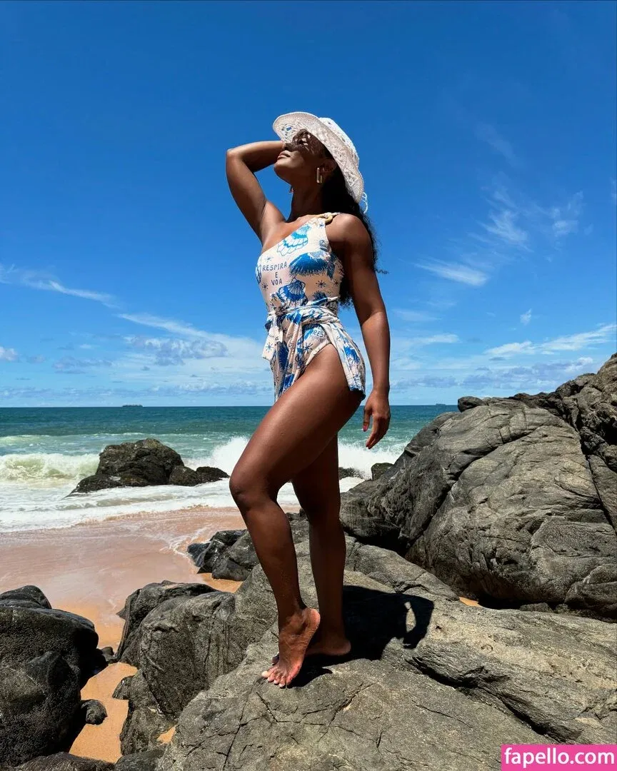 Erika Januza Onlyfans Photo Gallery 