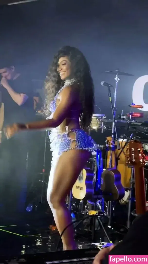 Erika Januza Onlyfans Photo Gallery 