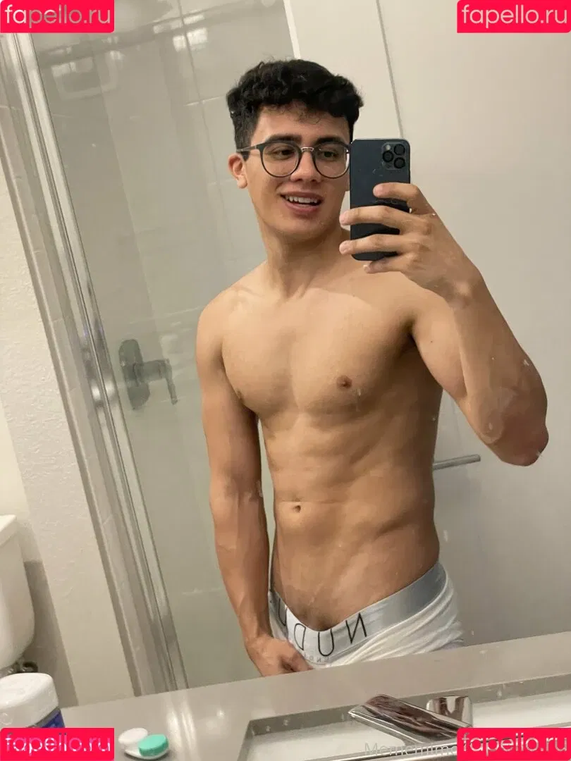 mememimo4 Onlyfans Photo Gallery 