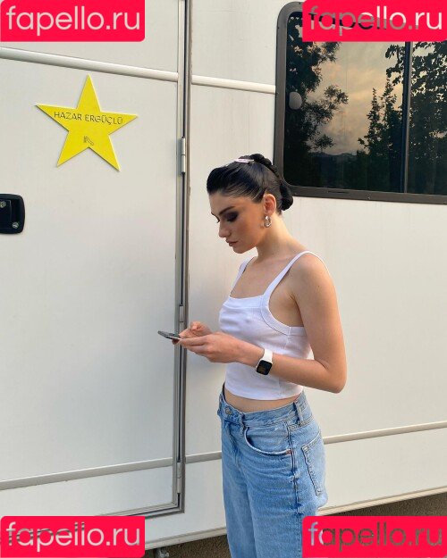 Hazar Erguclu Onlyfans Photo Gallery 