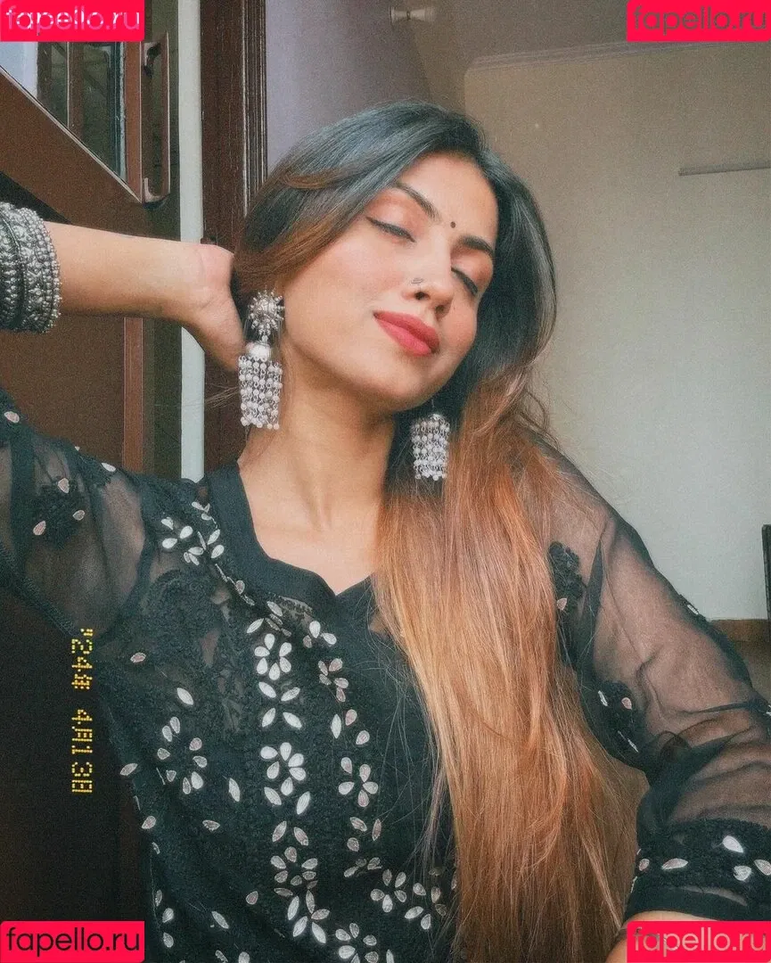 Sushma Onlyfans Photo Gallery 
