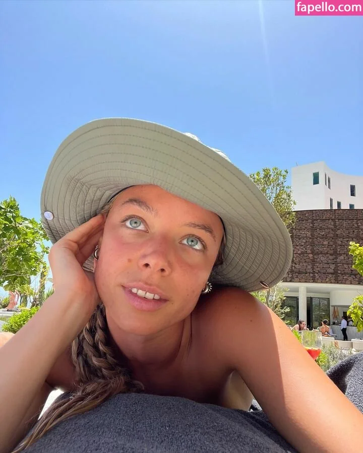 Alba Reche Onlyfans Photo Gallery 