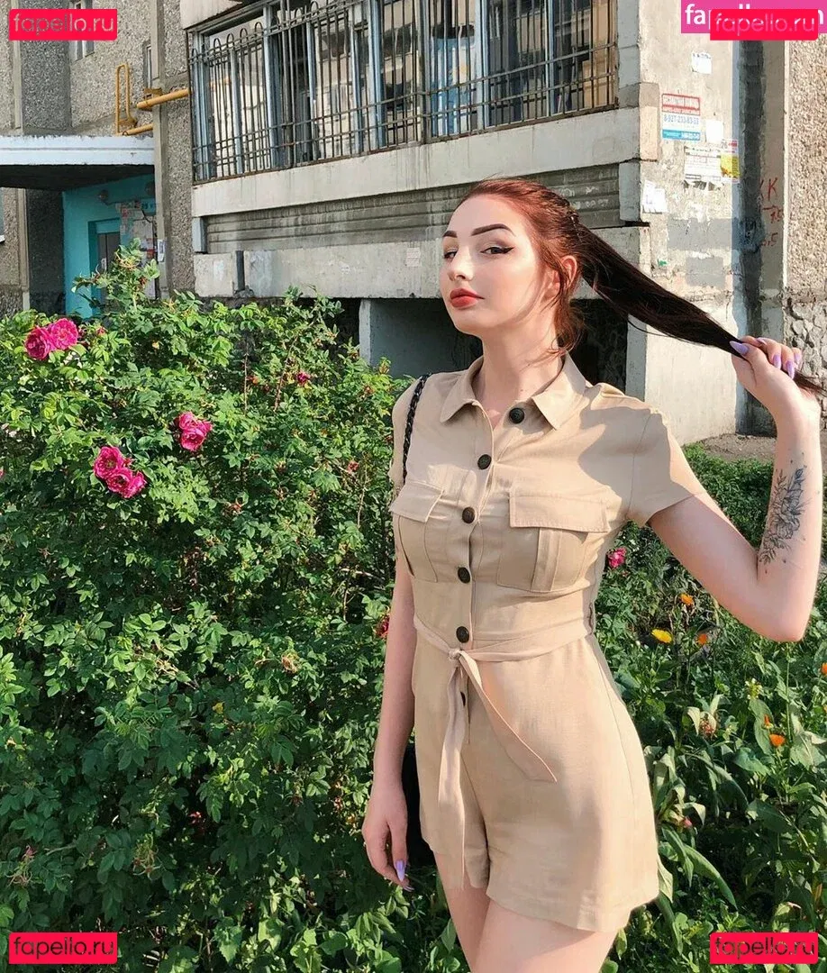 Julia Molligan Onlyfans Photo Gallery 