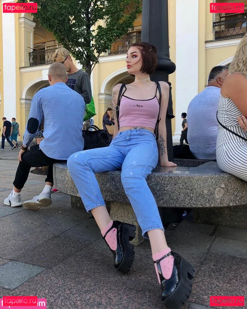 Julia Molligan Onlyfans Photo Gallery 