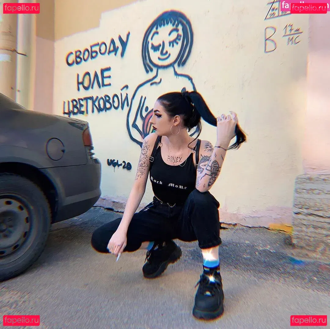 Julia Molligan Onlyfans Photo Gallery 