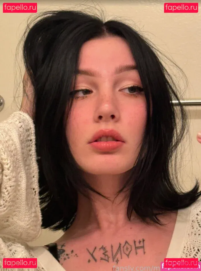 Julia Molligan Onlyfans Photo Gallery 