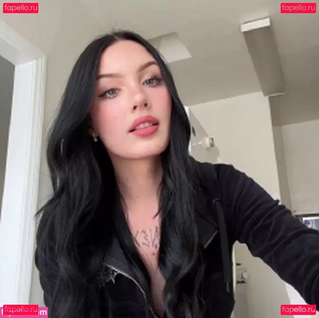 Julia Molligan Onlyfans Photo Gallery 