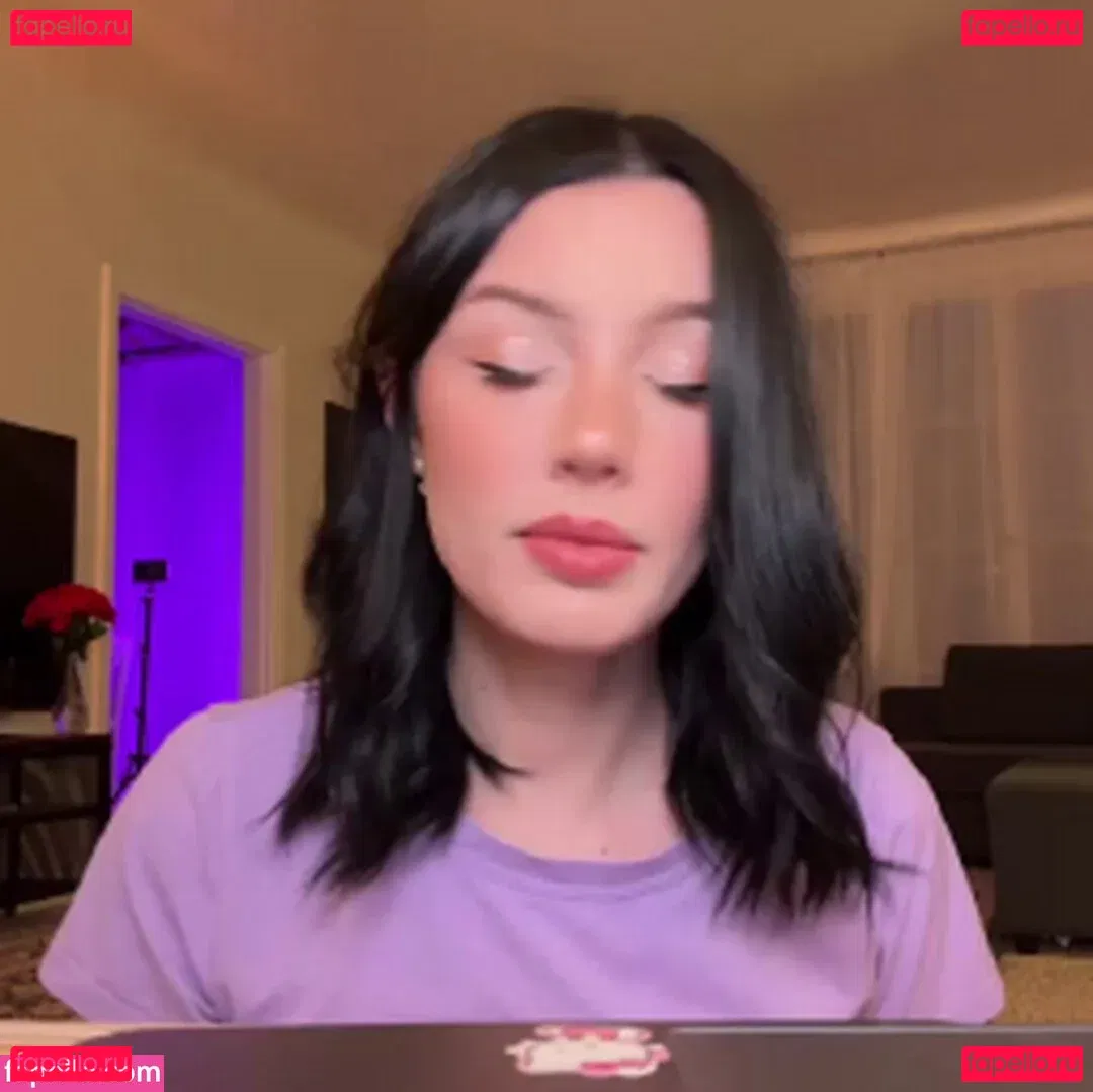 Julia Molligan Onlyfans Photo Gallery 