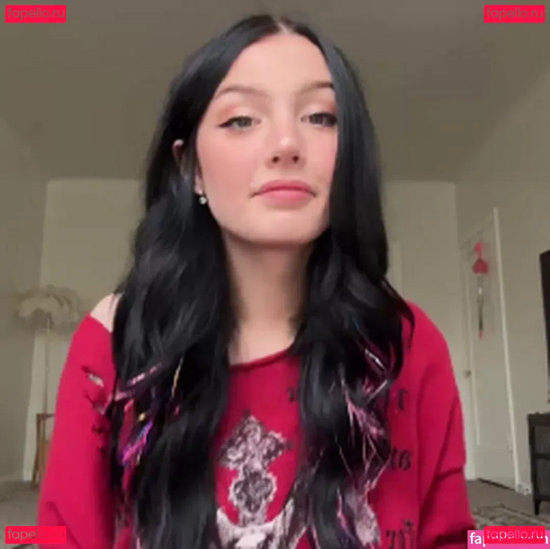 Julia Molligan Onlyfans Photo Gallery 