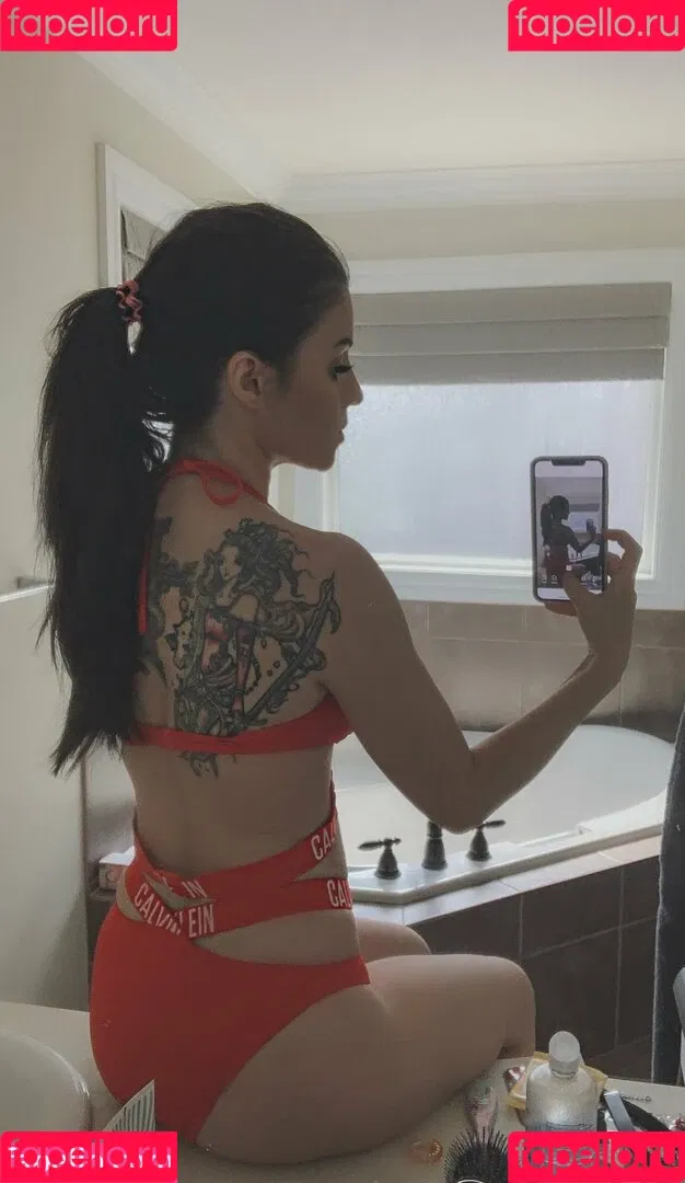 Yunalescka Onlyfans Photo Gallery 