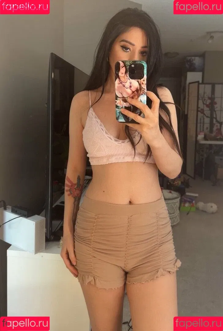 Yunalescka Onlyfans Photo Gallery 