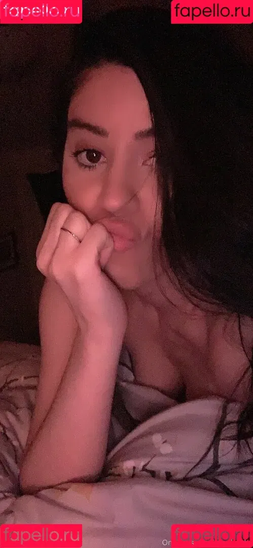 Yunalescka Onlyfans Photo Gallery 