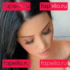 Yunalescka Onlyfans Photo Gallery 