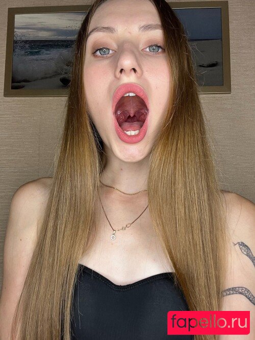 Nelly Giantess Nude Onlyfans Photo 8