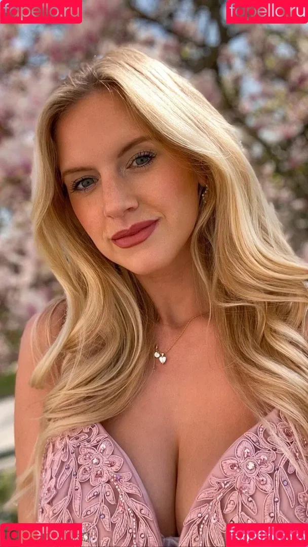 adore_sophia Onlyfans Photo Gallery 
