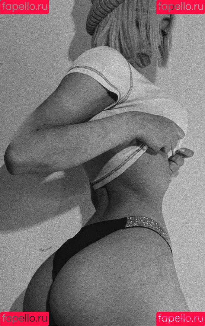 Karlardz Onlyfans Photo Gallery 