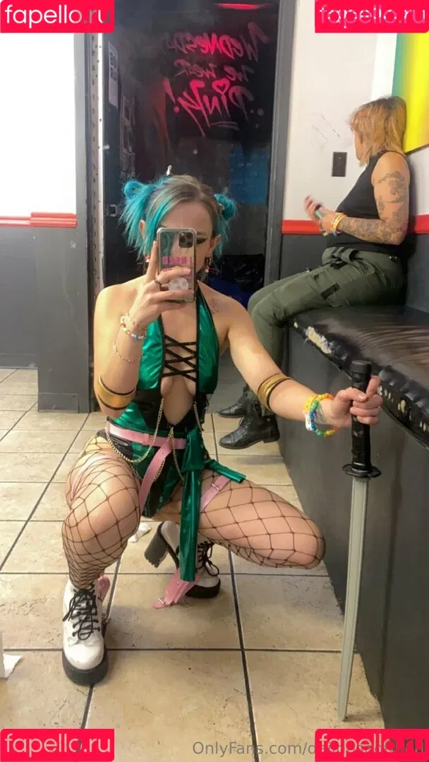 daildoseofthed Onlyfans Photo Gallery 