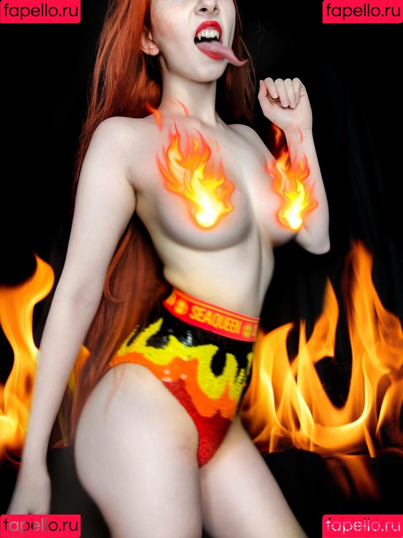 Evette's Niche Onlyfans Photo Gallery 