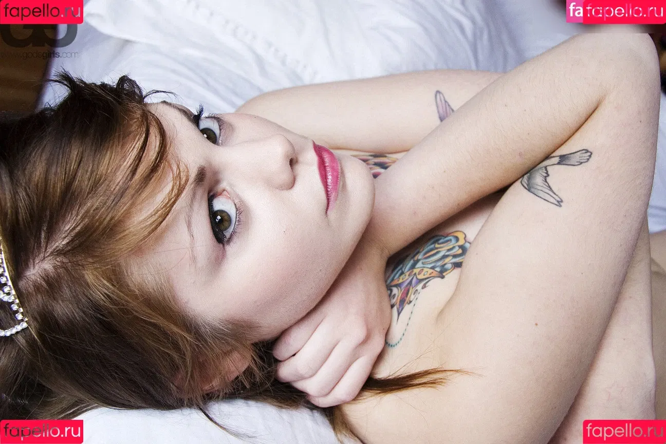 Coeur de pirate Onlyfans Photo Gallery 