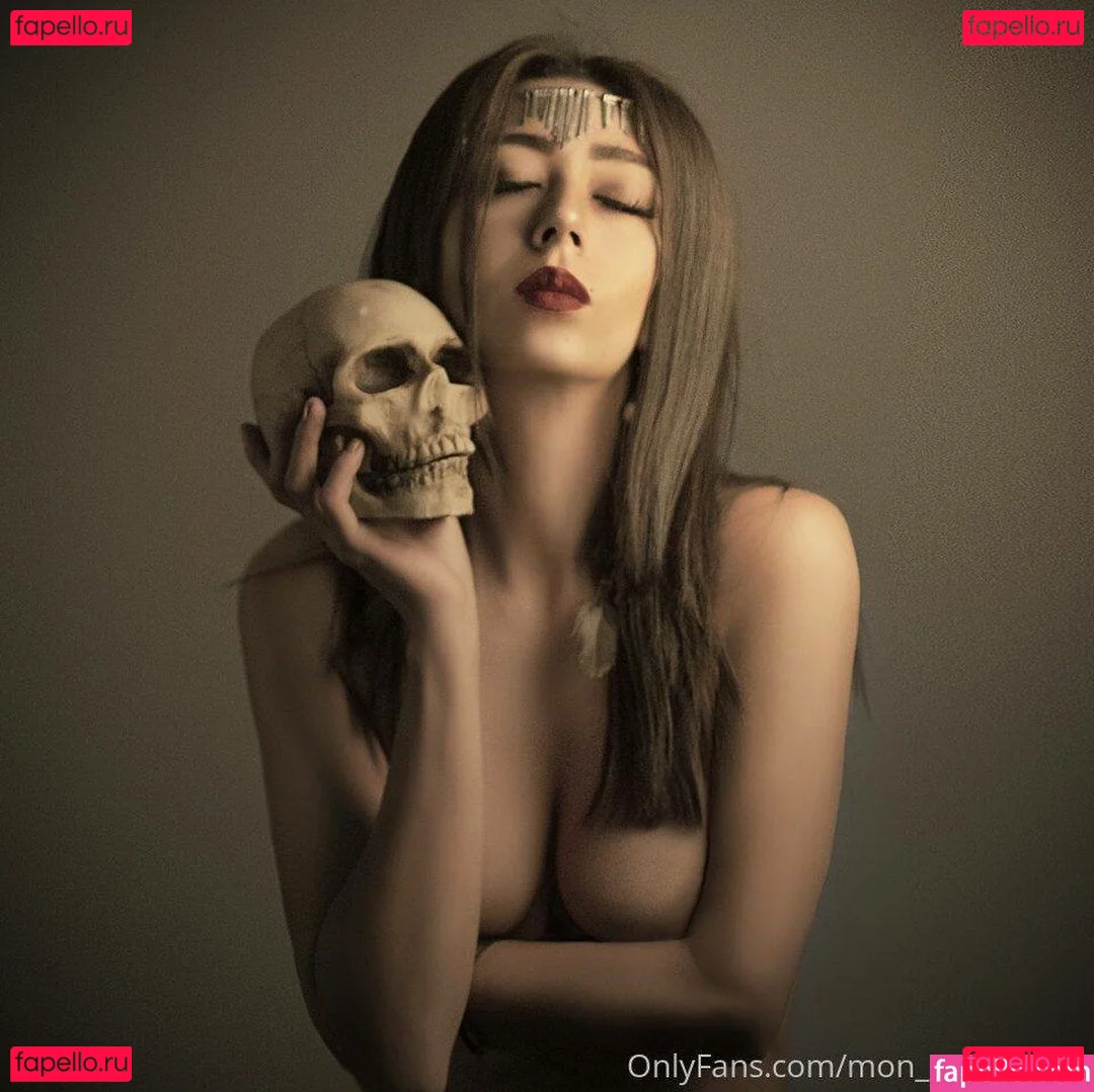 Mon Valenzuela Onlyfans Photo Gallery 