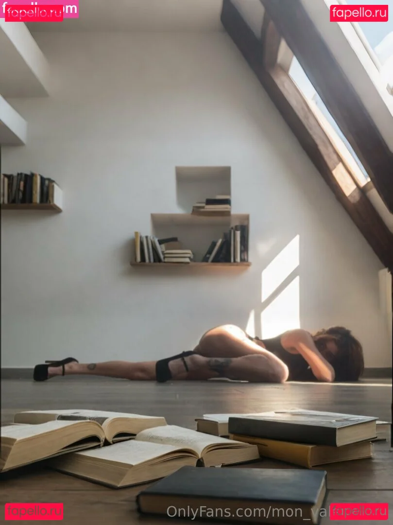 Mon Valenzuela Onlyfans Photo Gallery 
