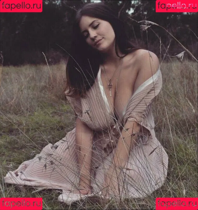Chloe Maddren Onlyfans Photo Gallery 
