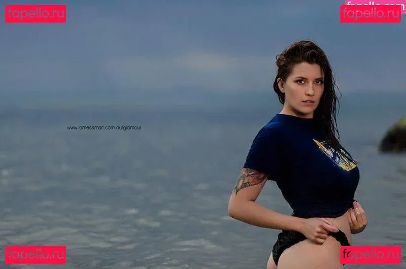 Chloe Maddren Onlyfans Photo Gallery 