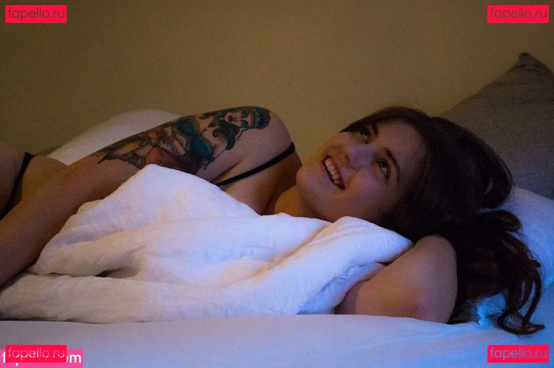 Chloe Maddren Onlyfans Photo Gallery 