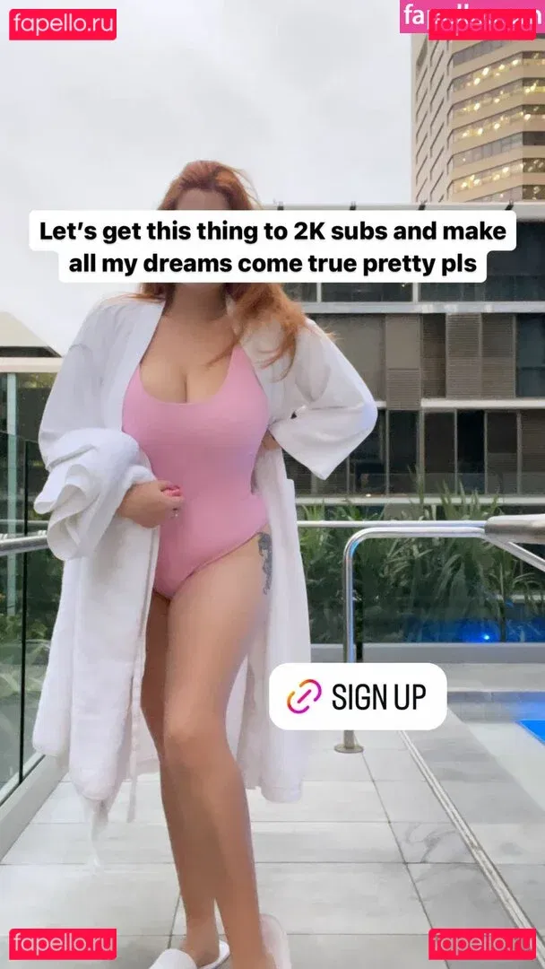 Chloe Maddren Onlyfans Photo Gallery 