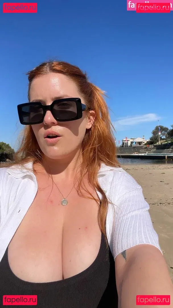 Chloe Maddren Onlyfans Photo Gallery 