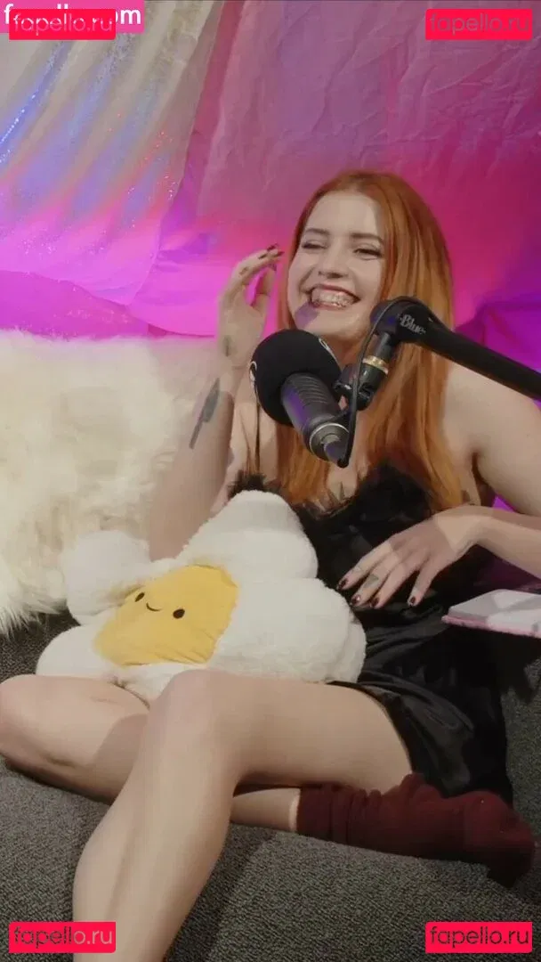 Chloe Maddren Onlyfans Photo Gallery 