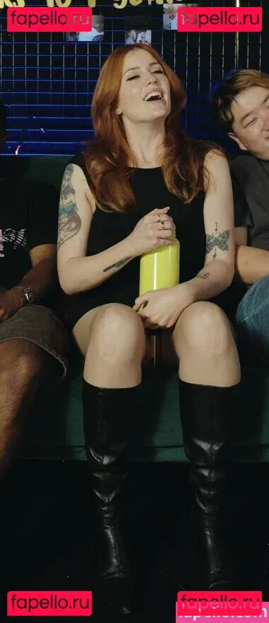 Chloe Maddren Onlyfans Photo Gallery 